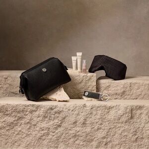 *NEW* EVA AIR Giorgio Armani Royal Laurel/Business Amenity Kit x Jurlique/pouch